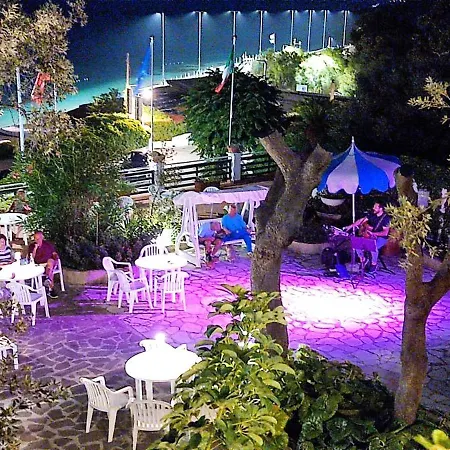 Hotel Ombrosa