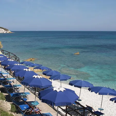 酒店 欧姆布洛萨别墅酒店 3*